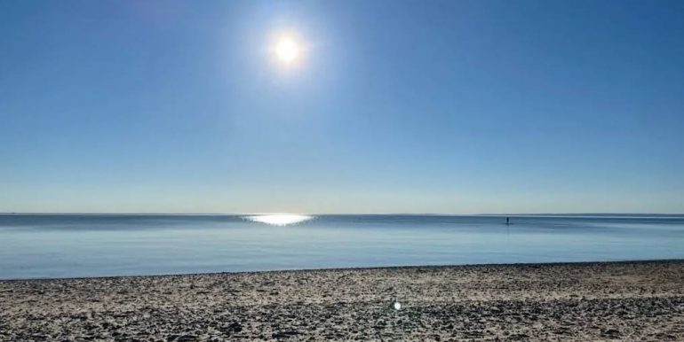 the-neon-beaver-sand-beach